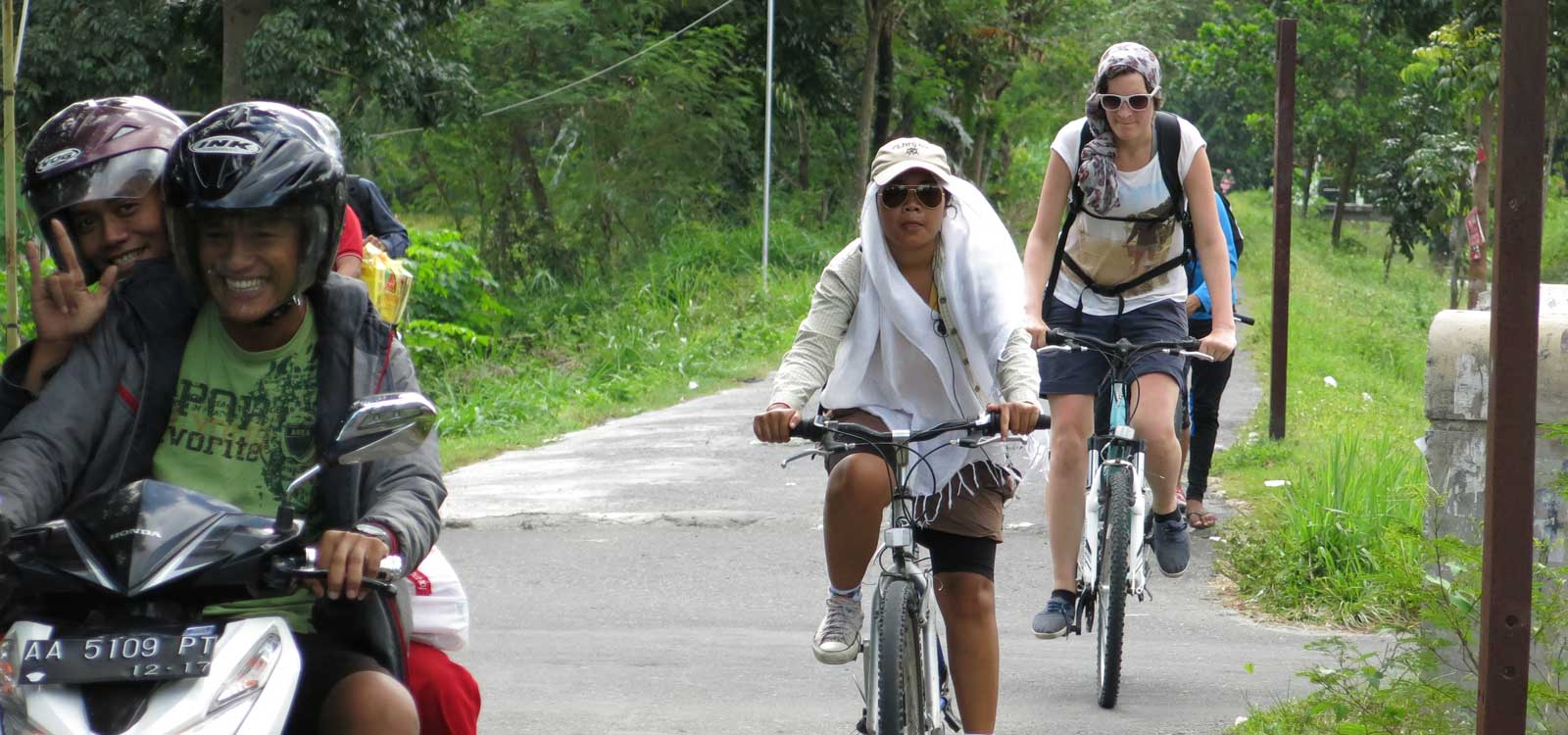 Cycling to Prambanan